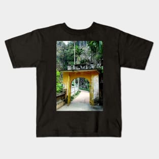 Vietnam - Ninh Binh Tam Coc , Pagode de Bich Dong Kids T-Shirt